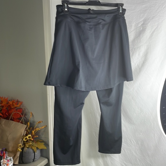 Anivivo 3xl modest skirt with attached leggings - Picture 4 of 5